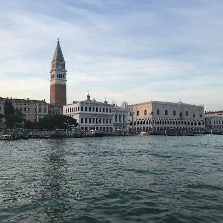 La Furlana Apartment Venesia Bagian luar foto